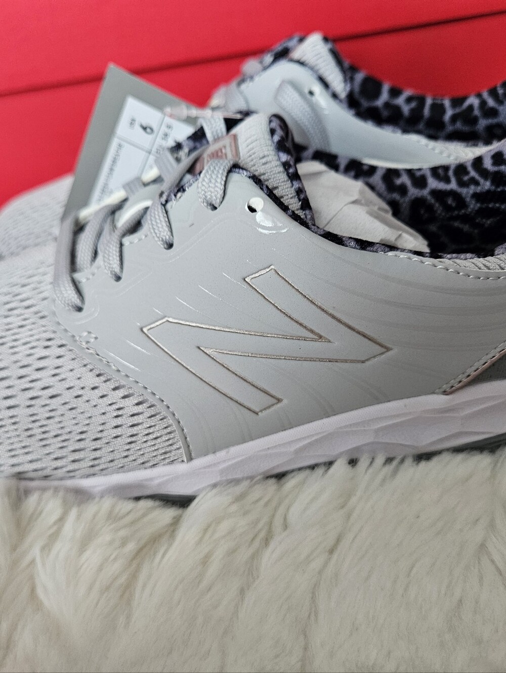 New In Box New Balance Womens Fresh Foam Breathe Golf Shoes - Light Grey Sz 6 - Picture 11 of 13